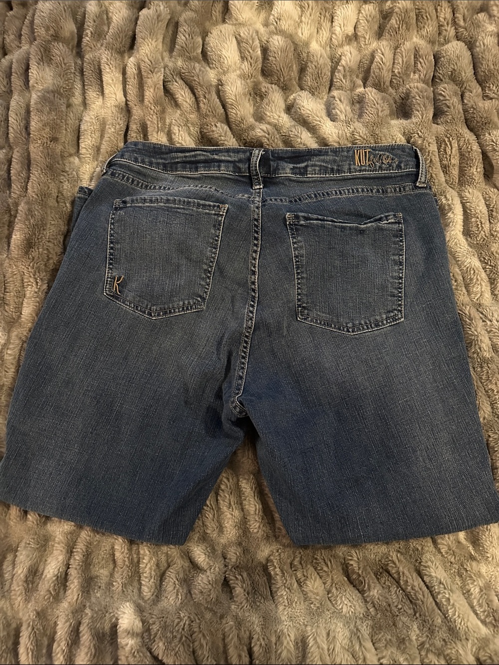 Kut from the Kloth Women's Katy Ankle Straight Leg Jeans - Picture 3 of 5